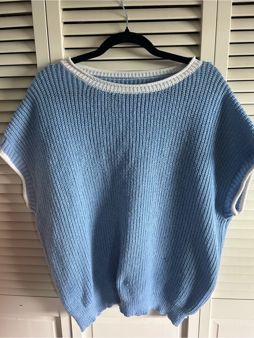 🧵Light Blue Knit Short-Sleeve Sweater with White Trim - 3X